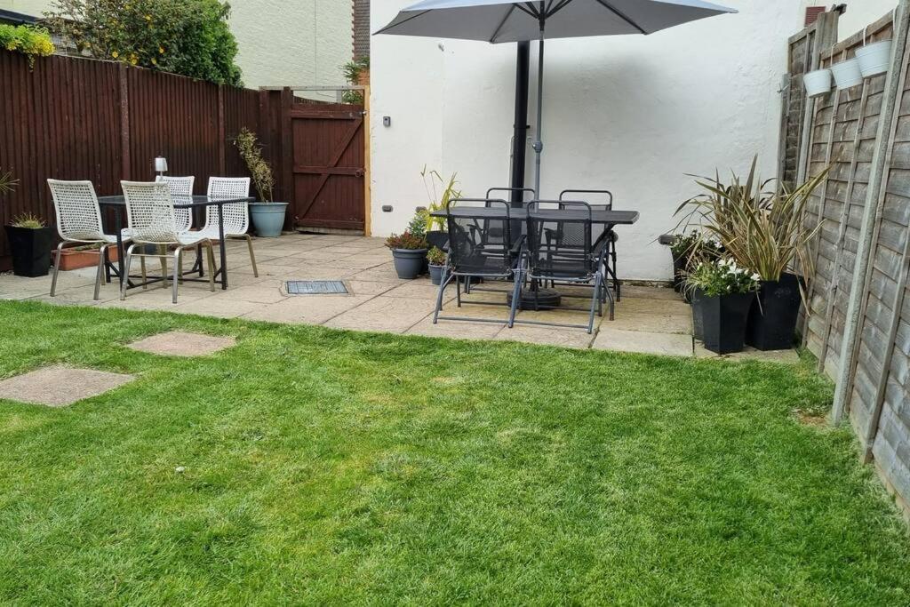 Entire House With Garden & Parking Nr Ashford Int Villa Exterior photo